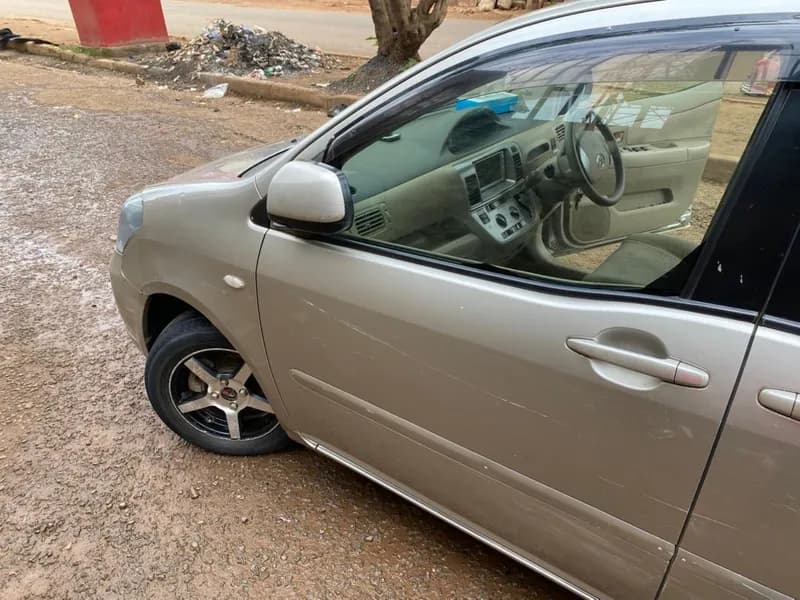 Toyota Raum — photo 5