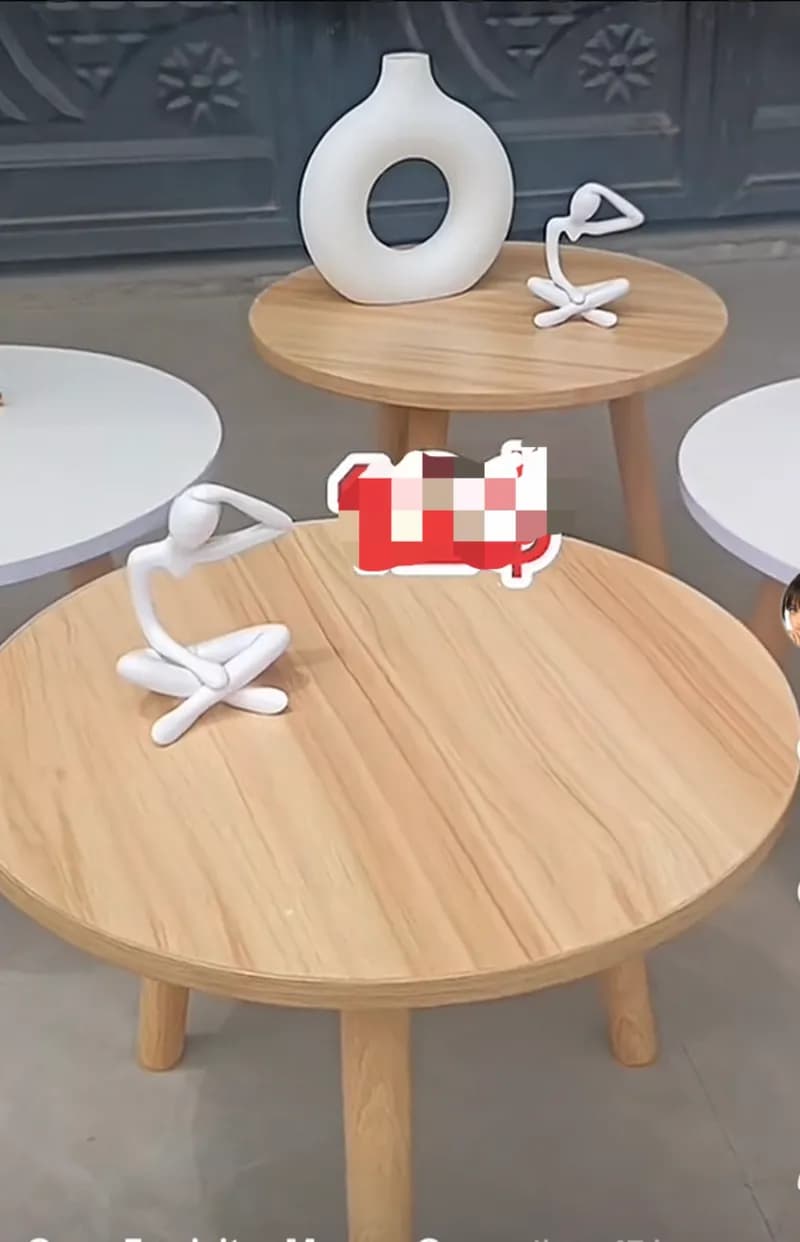 Petit Table