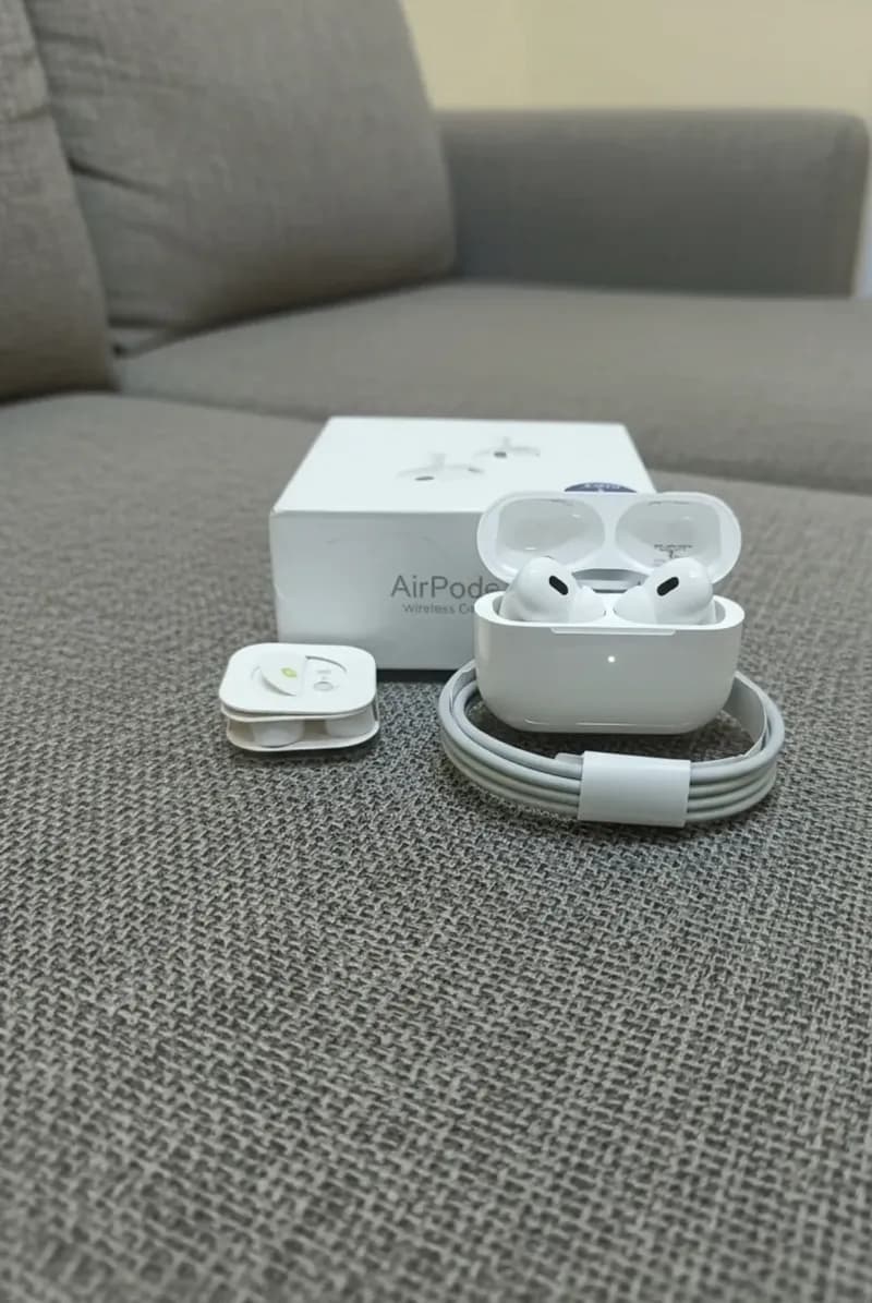 AirPods Pros — photo 2