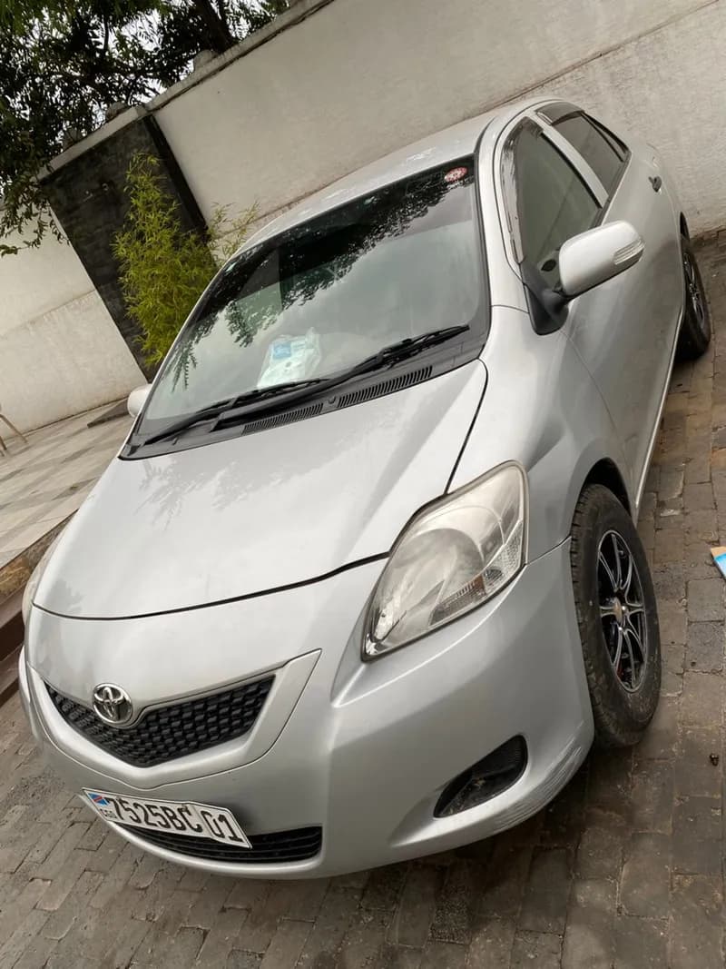 Toyota BELTA — photo 4