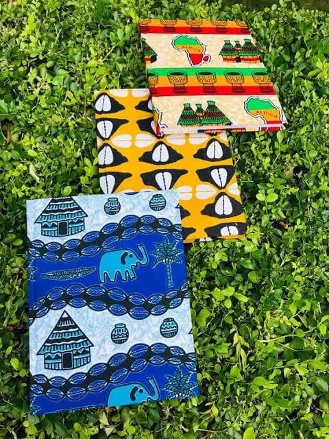 Sac & babouche personnalisé en pagne — photo 2