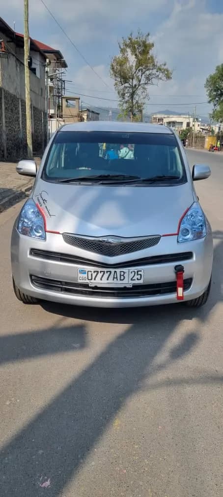 Toyota Ractys — photo 2